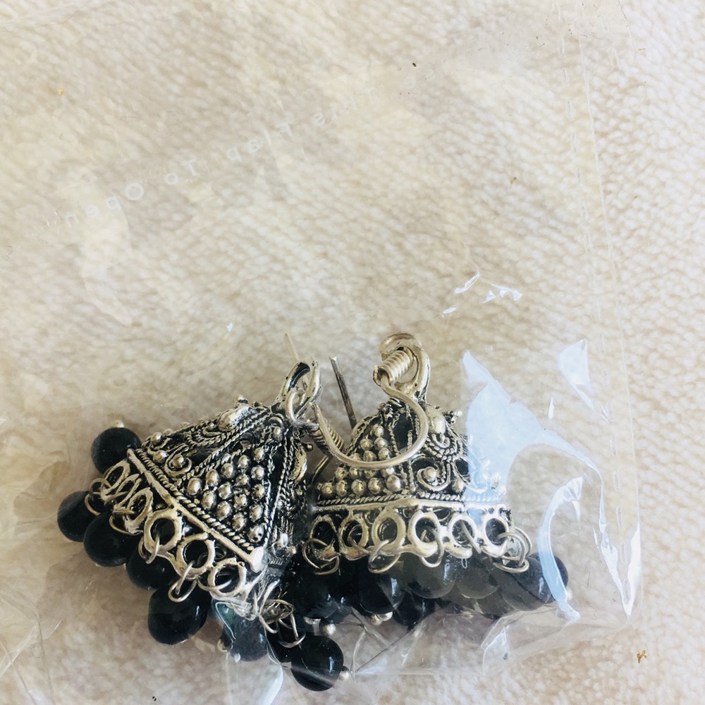 🆕 hanging earrings